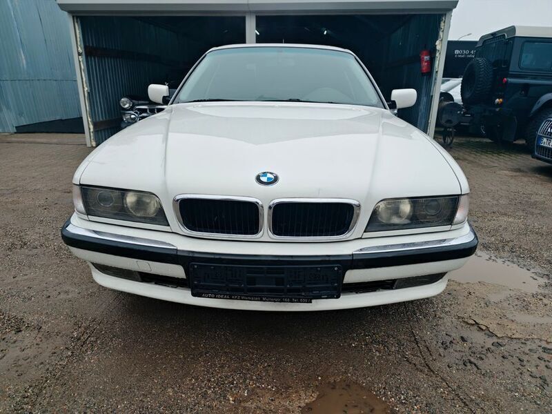Gebraucht BMW 740 286 PS (210 kW) 1995 Weiß Limousine