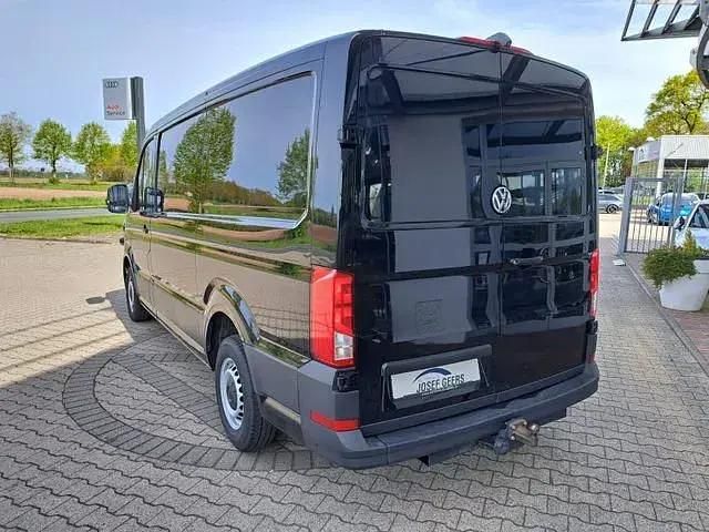 Second-hand VW Crafter 177 CP (130 kW) 2022 Negru Van