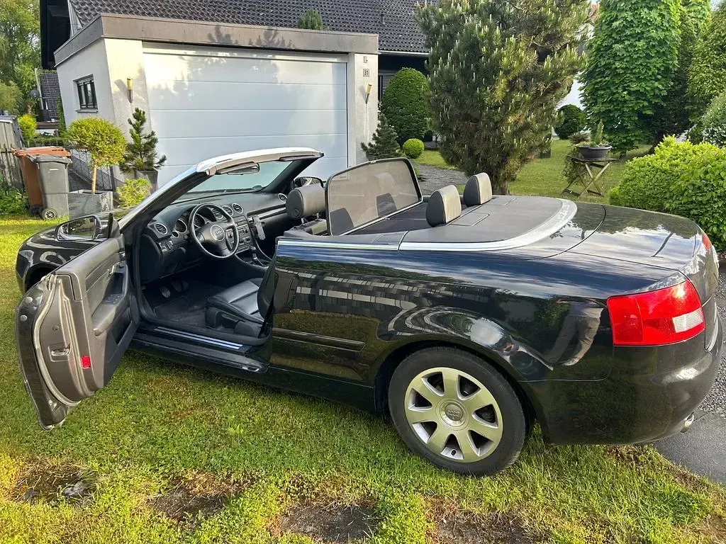 Gebraucht Audi Cabriolet 170 PS (125 kW) 2002 Schwarz Cabrio