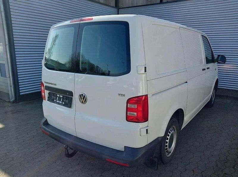 Gebraucht VW Transporter 102 PS (75 kW) 2017 Weiß Van