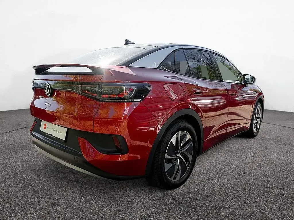 Second-hand VW ID.5 Pro Performance 150 kW (204 CP) 2023 Roșu SUV