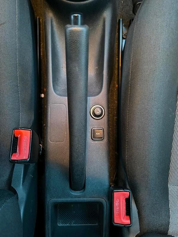 Gebraucht Skoda Fabia 2012 Grau Kleinwagen