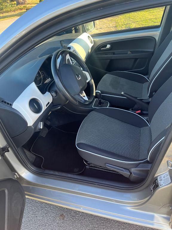 Gebraucht Seat Mii Chic 75 PS (55 kW) 2019 Silber Kleinwagen