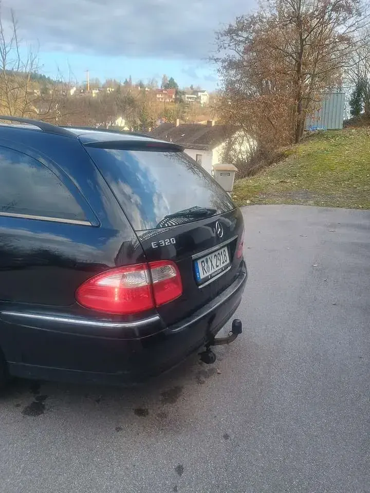 Gebraucht Mercedes 320 224 PS (164 kW) 2003 Schwarz Kombi
