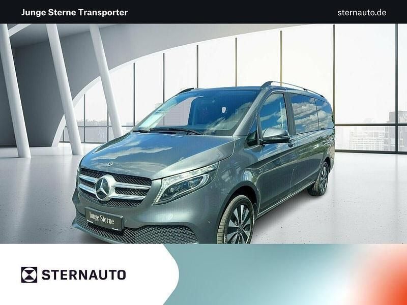 Grau Gebraucht 2021 Mercedes V220 Edition Van / Kleinbus | 45.950 € (Guter Preis) - Bild 1/4