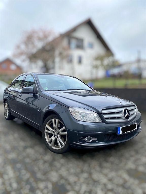 Gebraucht Mercedes C220 170 PS (125 kW) 2011 Grau Limousine