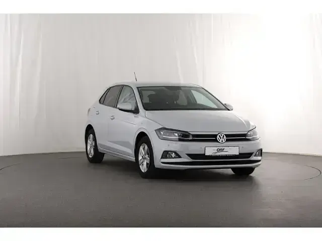 Gebraucht VW Polo Comfortline 95 PS (69 kW) 2018 Weiss Kleinwagen