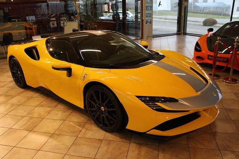 Gebraucht Ferrari SF90 780 PS (573 kW) 2024 Gelb