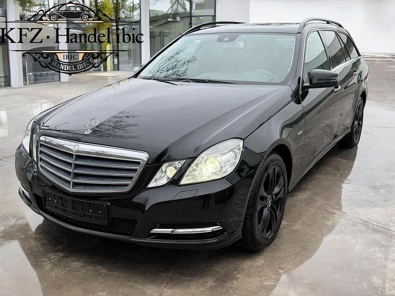 Gebraucht Mercedes E250 204 PS (150 kW) 2012 Schwarz Kombi