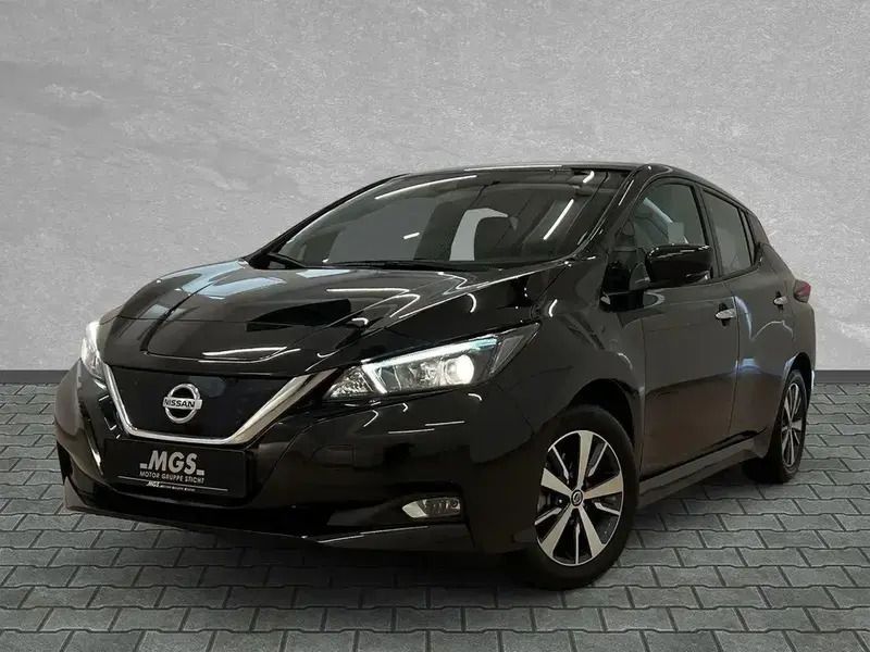 Black metallic Gebraucht 2022 Nissan Leaf Acenta Kleinwagen | 13.980 € (Guter Preis) - Bild 1/4