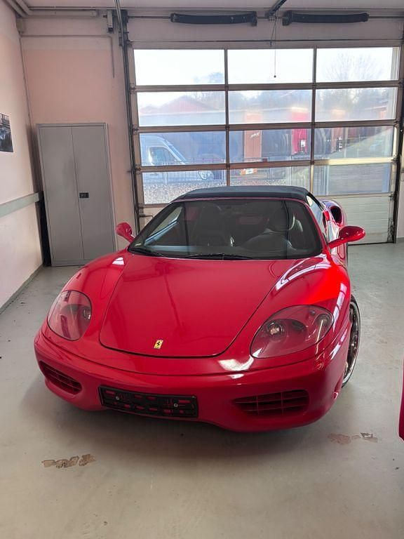 Gebraucht Ferrari 360 400 PS (294 kW) 2001 Rot Cabrio