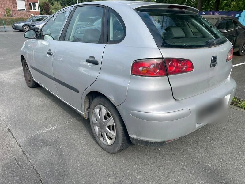 Silber Gebraucht 2003 Seat Ibiza Kleinwagen | 590 € (Superpreis) - Bild 1/4