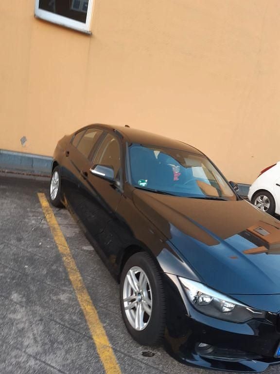 Gebraucht BMW 316 136 PS (100 kW) 2015 Schwarz Limousine