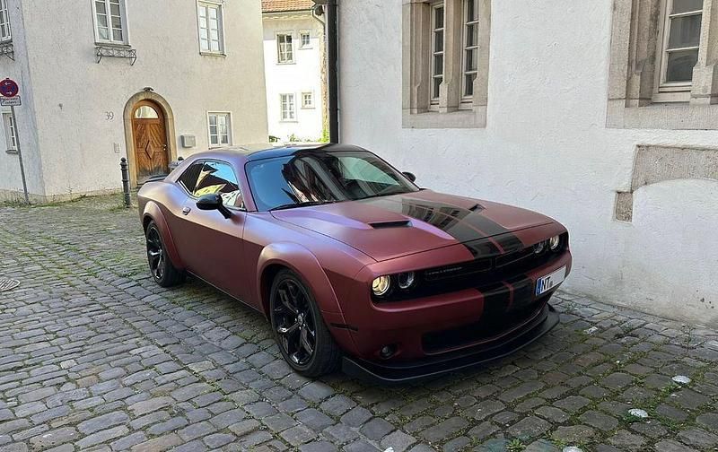 Rot Gebraucht 2019 Dodge Challenger Coupé | 31.900 € (Fairer Preis) - Bild 1/3