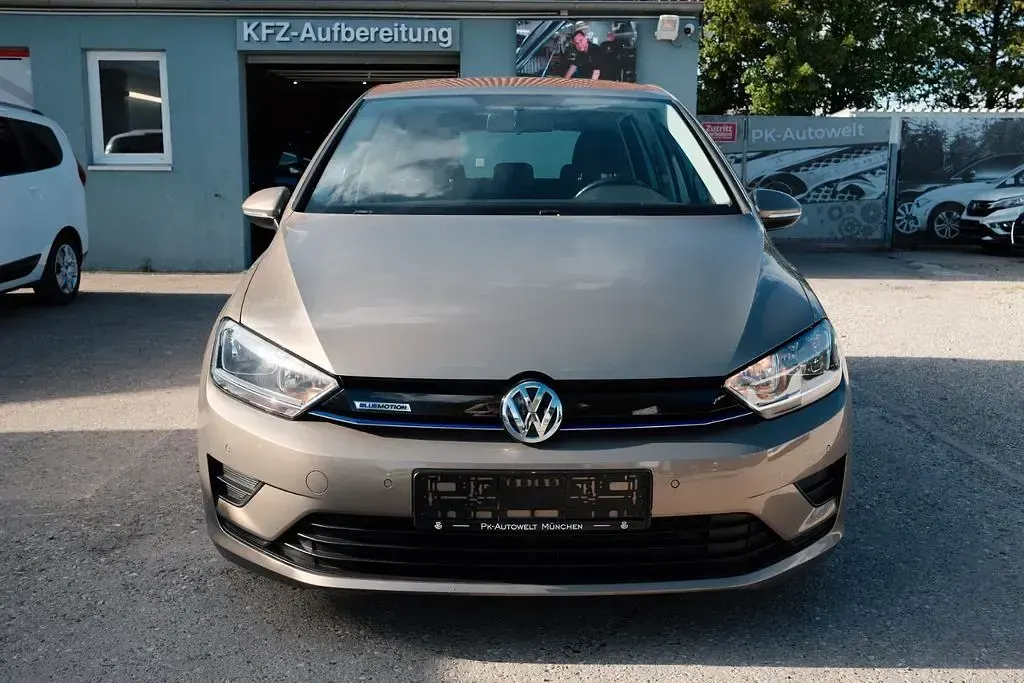 Gebraucht VW Golf Sportsvan 116 PS (85 kW) 2017 Gold Van / Kleinbus