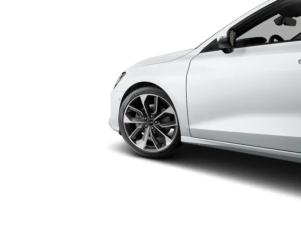 Używany Audi A3 Ambiente 150 KM (110 kW) 2025 Biały Sedan/Limuzyna