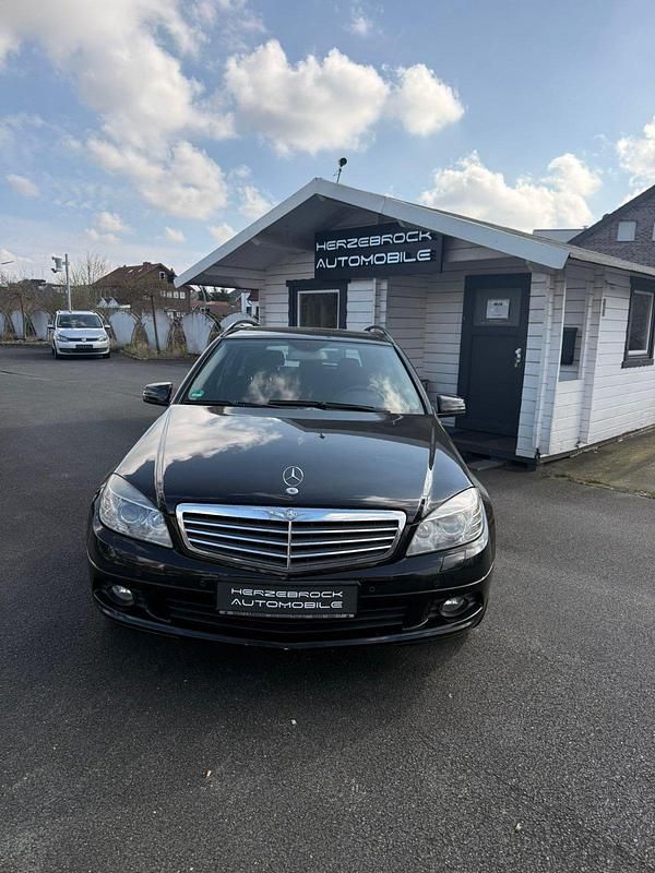 Gebraucht Mercedes C220 170 PS (125 kW) 2009 Schwarz Kombi