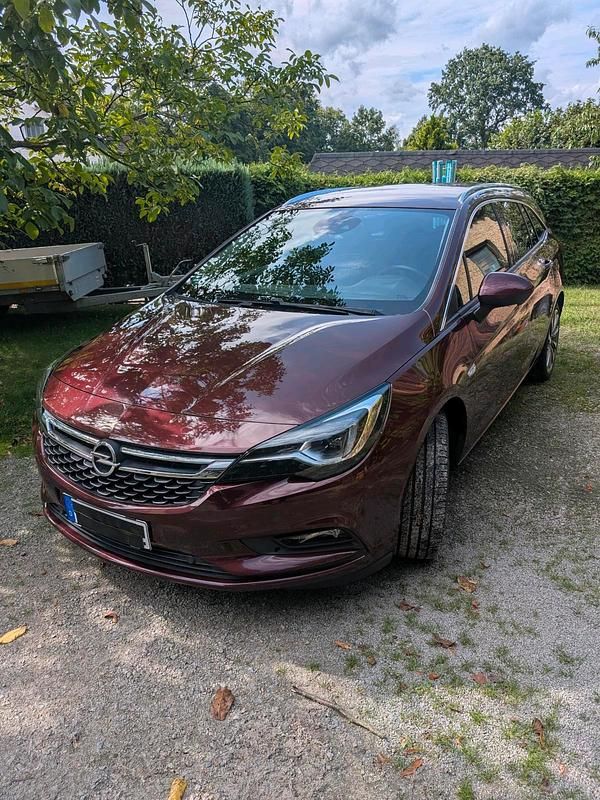 Gebraucht 2018 Opel Astra Kombi | 11.850 € (Etwas zu teuer) - Bild 1/4