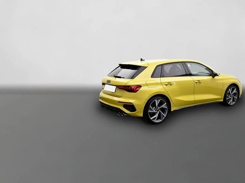 Second-hand Audi S3 310 CP (228 kW) 2024 Galben Berlinǎ