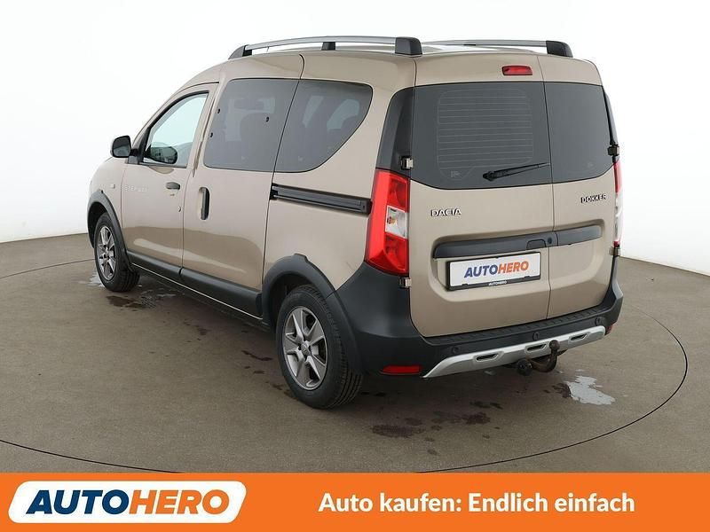 Gebraucht Dacia Dokker Stepway 116 PS (85 kW) 2019 Beige Van / Kleinbus