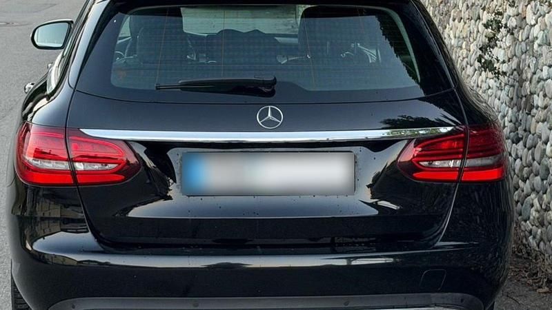 Gebraucht Mercedes C220 194 PS (142 kW) 2020 Schwarz Kombi