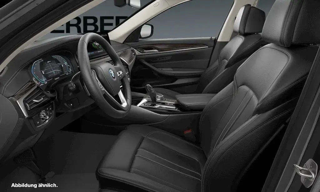 Gebraucht BMW 530e 292 PS (214 kW) 2023 Grau Limousine