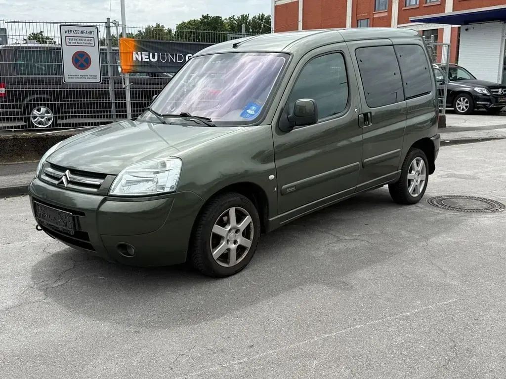 Gebraucht Citroën Berlingo 75 PS (55 kW) 2005 Grün Van / Kleinbus