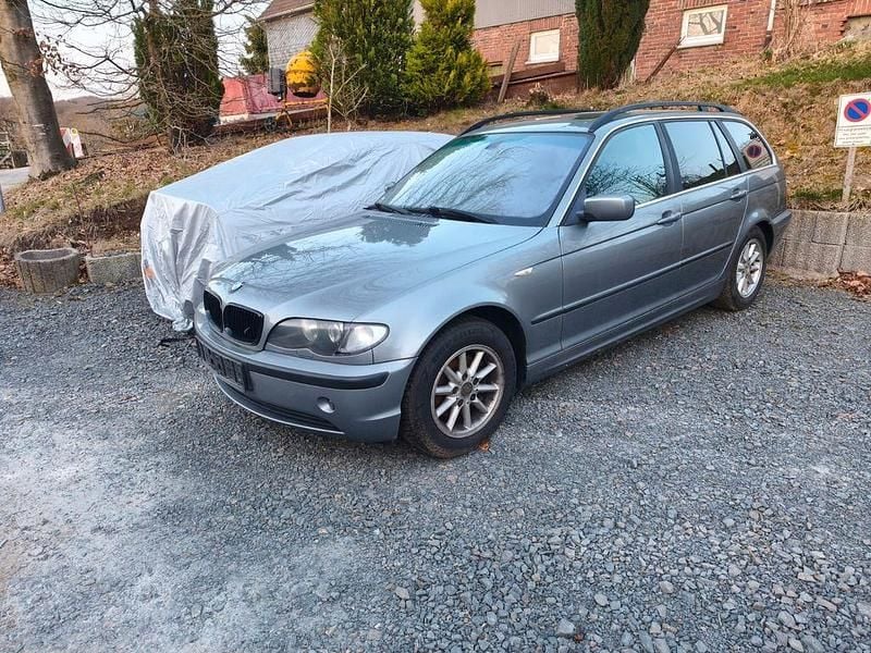 Second-hand BMW 318 143 CP (105 kW) 2004 Argintiu Break