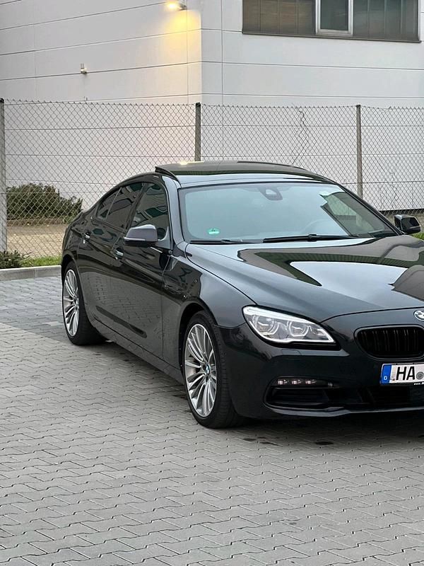 Schwarz Gebraucht 2018 BMW 640 Coupé | 31.900 € (Fairer Preis) - Bild 1/4