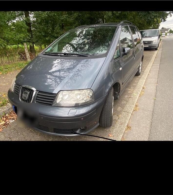 Grau Gebraucht 2006 Seat Alhambra Vigo Van / Kleinbus | 1.950 € (Guter Preis) - Bild 1/4