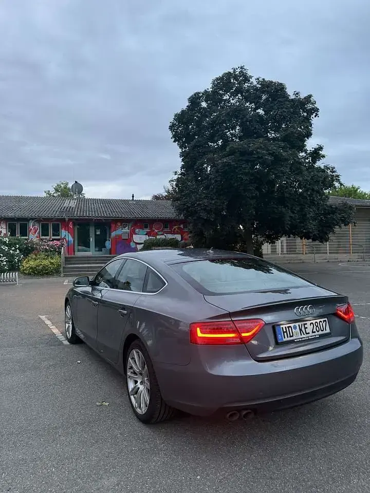 Gebraucht Audi A5 177 PS (130 kW) 2012 Grau Coupé