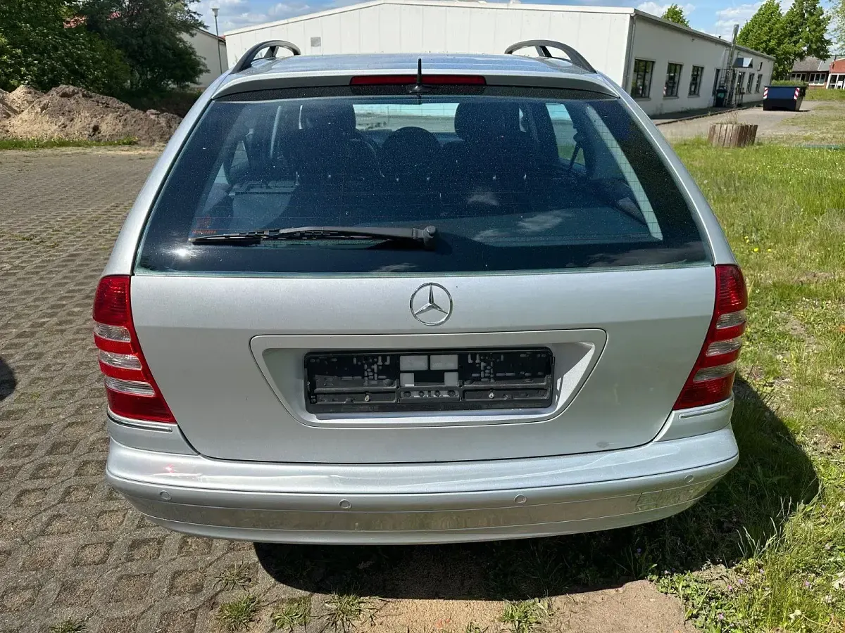 Gebraucht Mercedes C180 Elegance 143 PS (105 kW) 2007 Silber Kombi