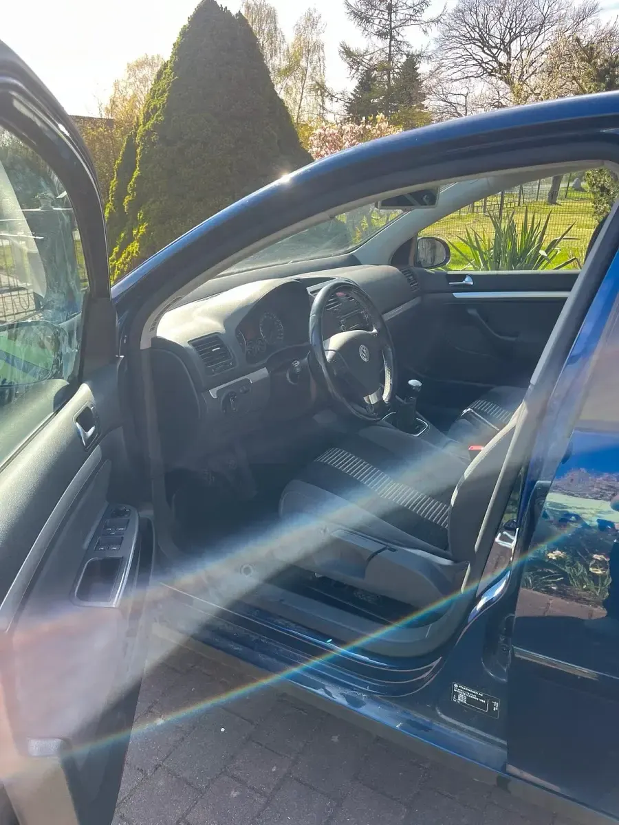 Gebraucht VW Golf V Edition 102 PS (75 kW) 2008 Blau Limousine