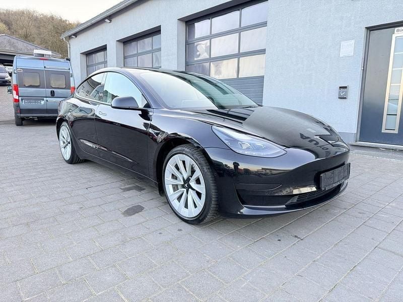 Gebraucht Tesla Model 3 Standard Range Plus 208 kW (283 PS) 2021 Schwarz Limousine