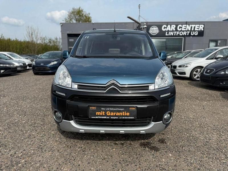 Second-hand Citroën Berlingo Exclusive 92 CP (67 kW) 2013 Albastru Monovolum