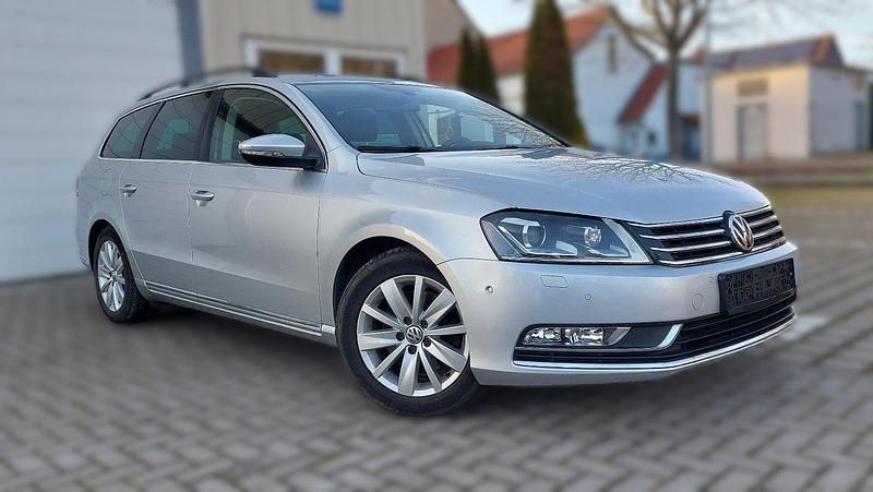 Gebraucht VW Passat 140 PS (102 kW) 2013 Silber Kombi