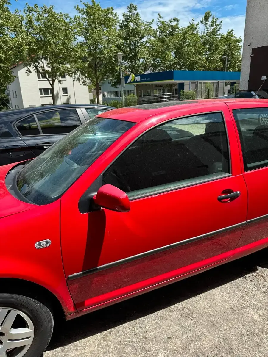 Gebraucht VW Golf IV 75 PS (55 kW) 2002 Rot Kleinwagen