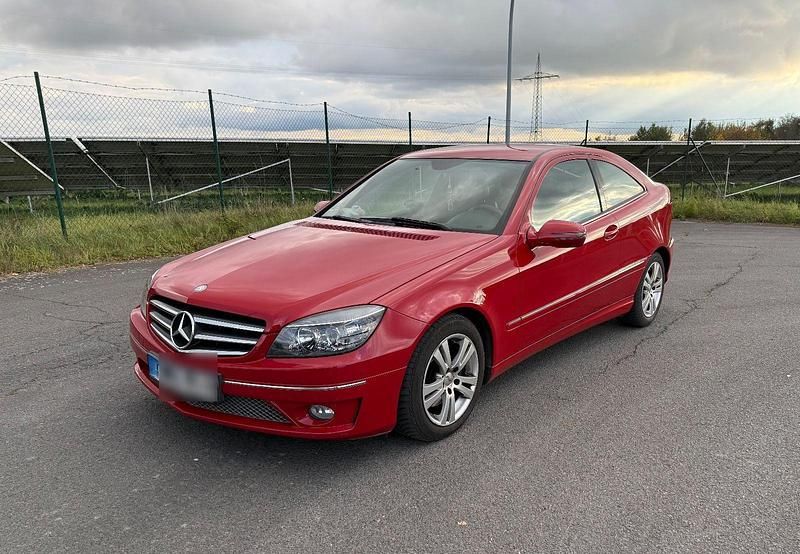 Rot Gebraucht 2008 Mercedes 200 Coupé | 3.600 € - Bild 1/4