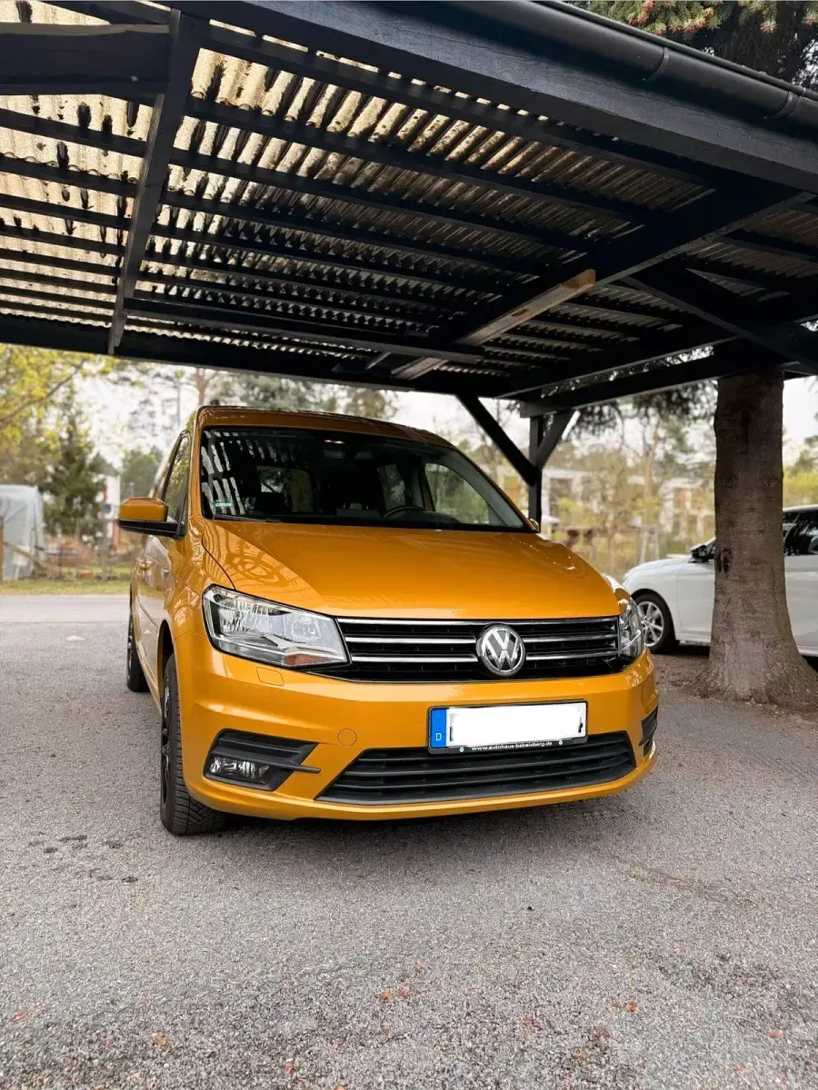 Occasion VW Caddy 125 ch (91 kW) 2017 Doré Monospace