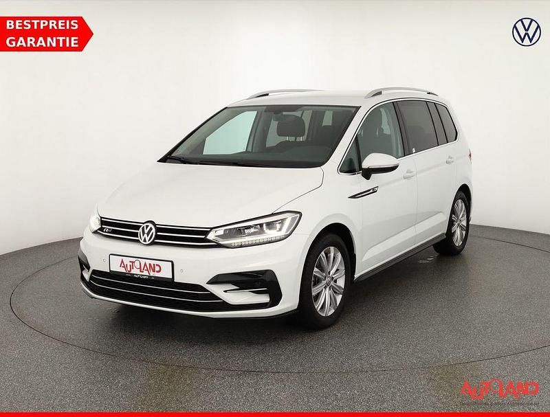 Weiß Gebraucht 2019 VW Touran Highline Van / Kleinbus | 26.990 € (Etwas zu teuer) - Bild 1/4