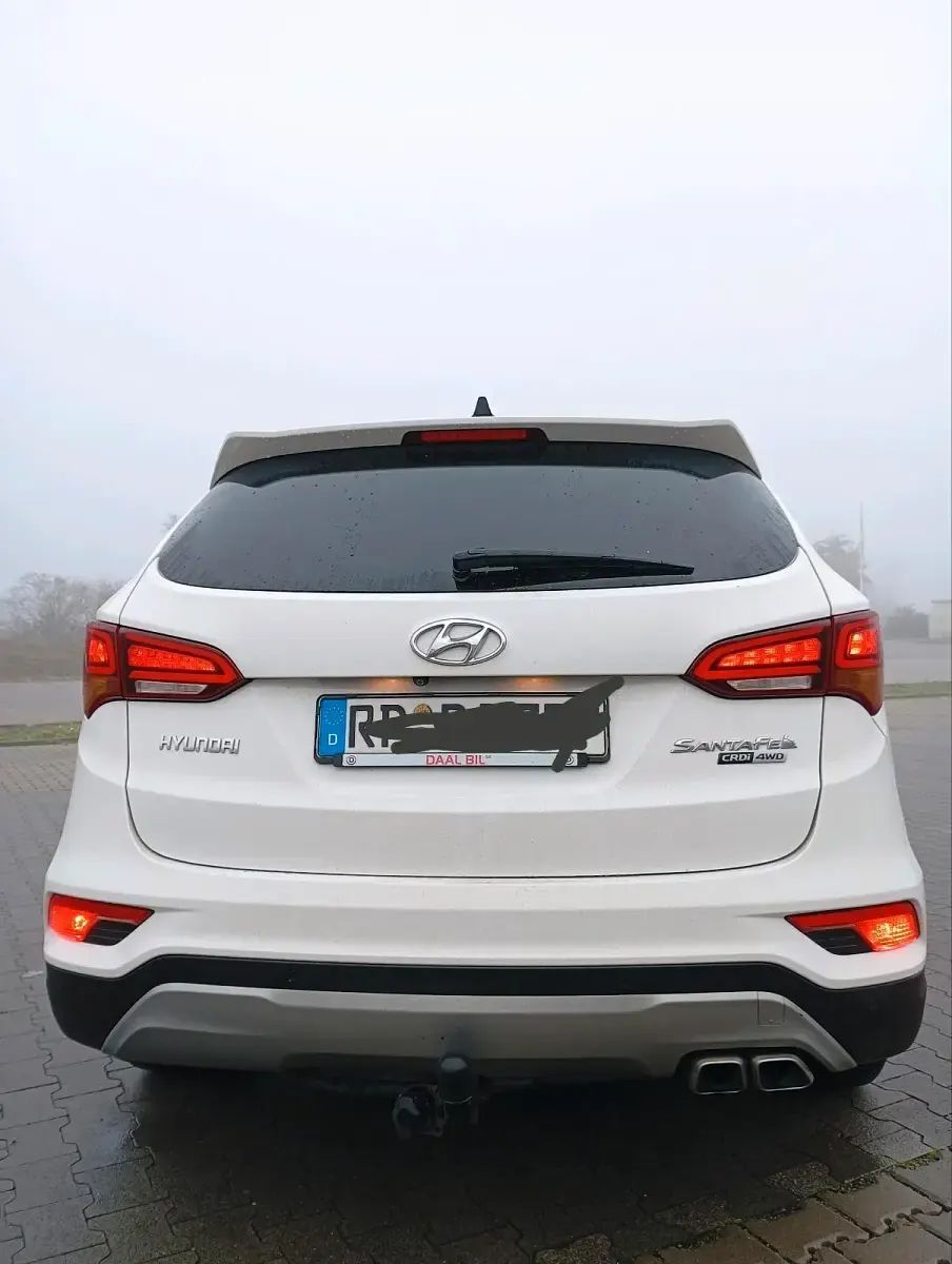 Gebraucht Hyundai Santa Fe 200 PS (147 kW) 2016 Weiß SUV