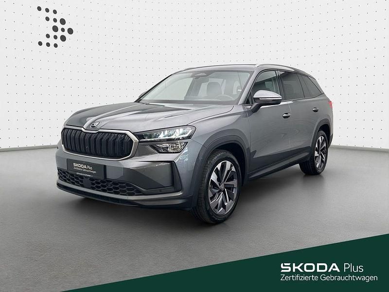 Graphitegrau metallic Gebraucht 2024 Skoda Kodiaq Selection SUV | 40.480 € (Fairer Preis) - Bild 1/4