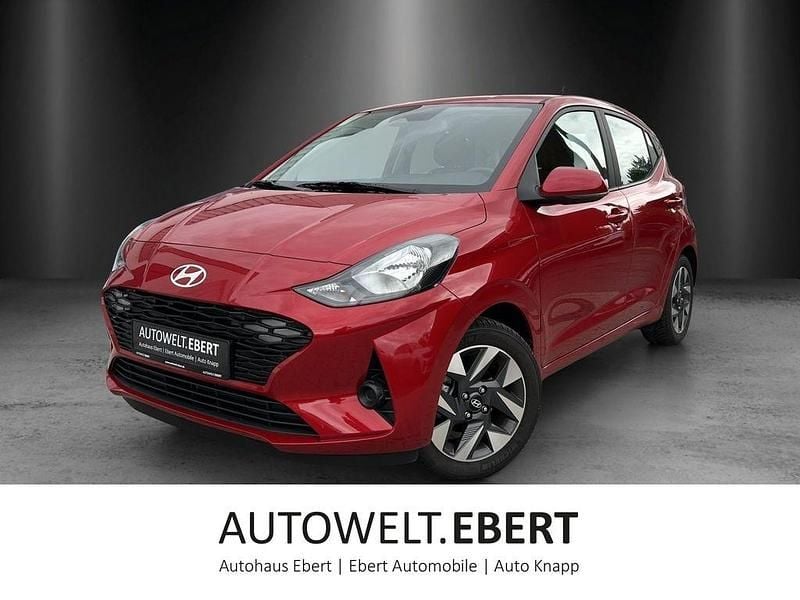 Rot Gebraucht 2024 Hyundai i10 Trend Kleinwagen | 15.690 € (Guter Preis) - Bild 1/4