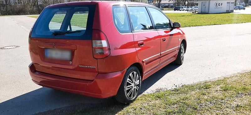 Gebraucht Mitsubishi Space Star 82 PS (60 kW) 2001 Rot Van / Kleinbus
