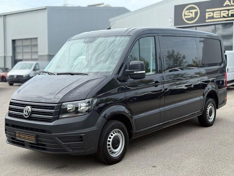 Schwarz Gebraucht 2023 VW Crafter Van | 32.990 € (Fairer Preis) - Bild 1/4