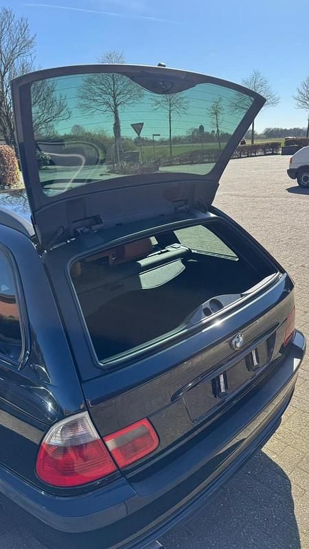 Gebraucht BMW 330 184 PS (135 kW) 2002 Schwarz Kombi