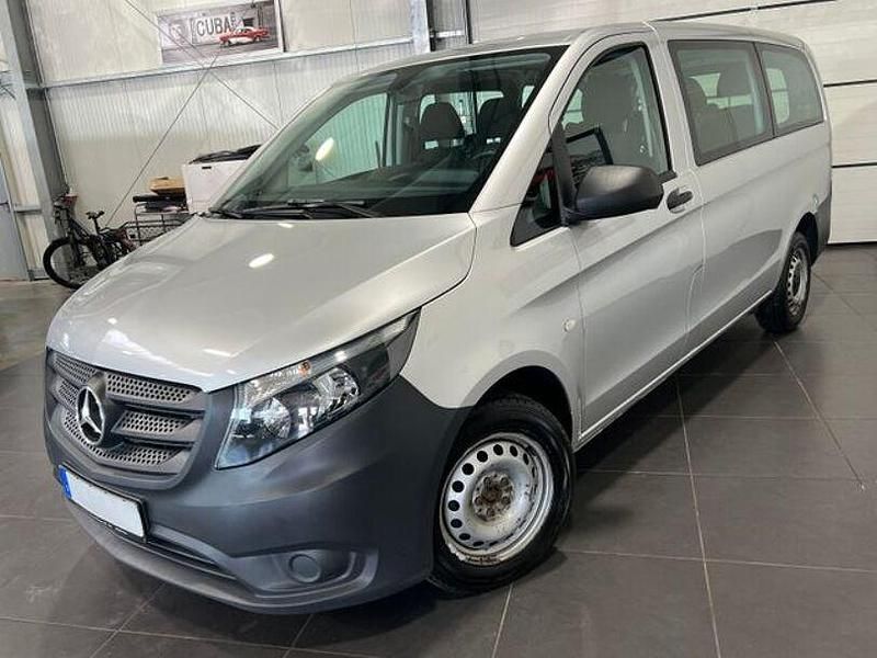 Brillantsilber metallic Gebraucht 2020 Mercedes Vito Van | 20.995 € (Fairer Preis) - Bild 1/4