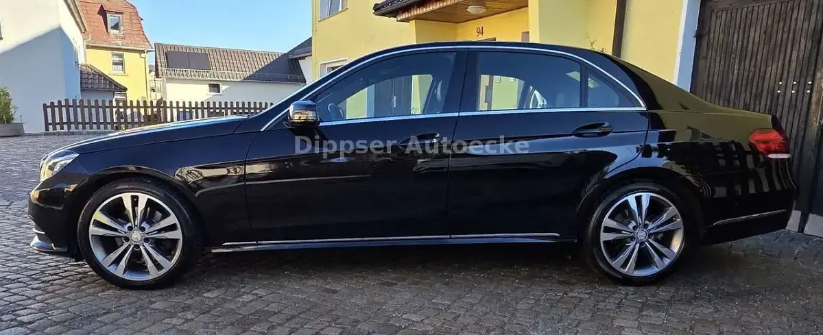 Gebraucht Mercedes E350 252 PS (185 kW) 2013 "obsidanschwarz" Limousine