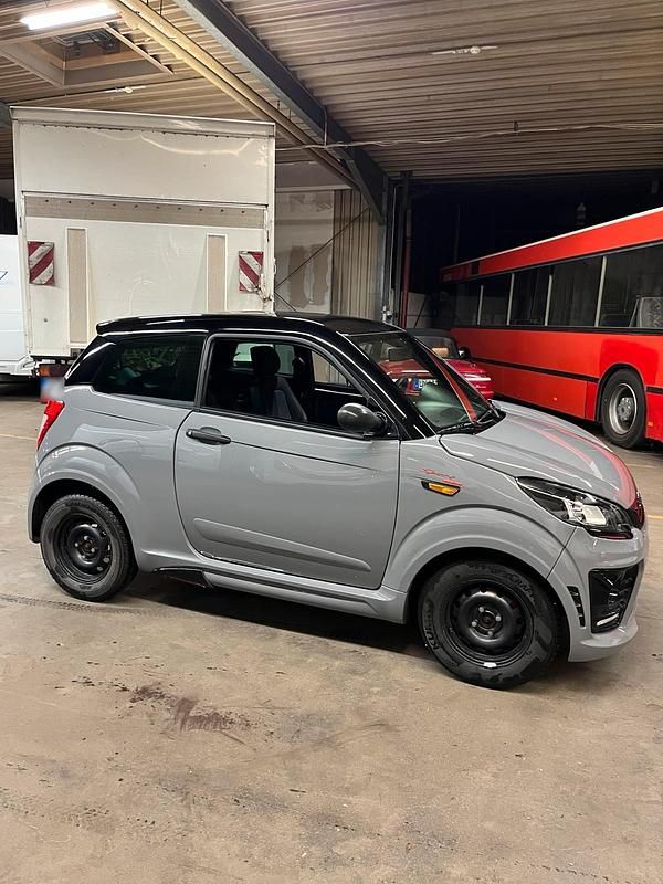 Gebraucht Ligier JS50 2020 Grau Kleinwagen