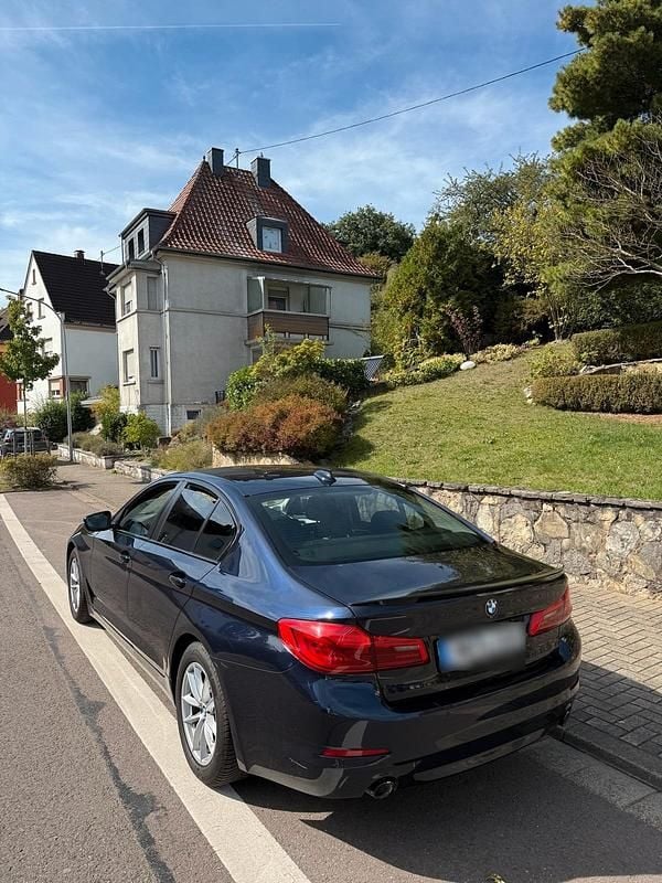 Gebraucht BMW 520 190 PS (139 kW) 2017 Blau Limousine